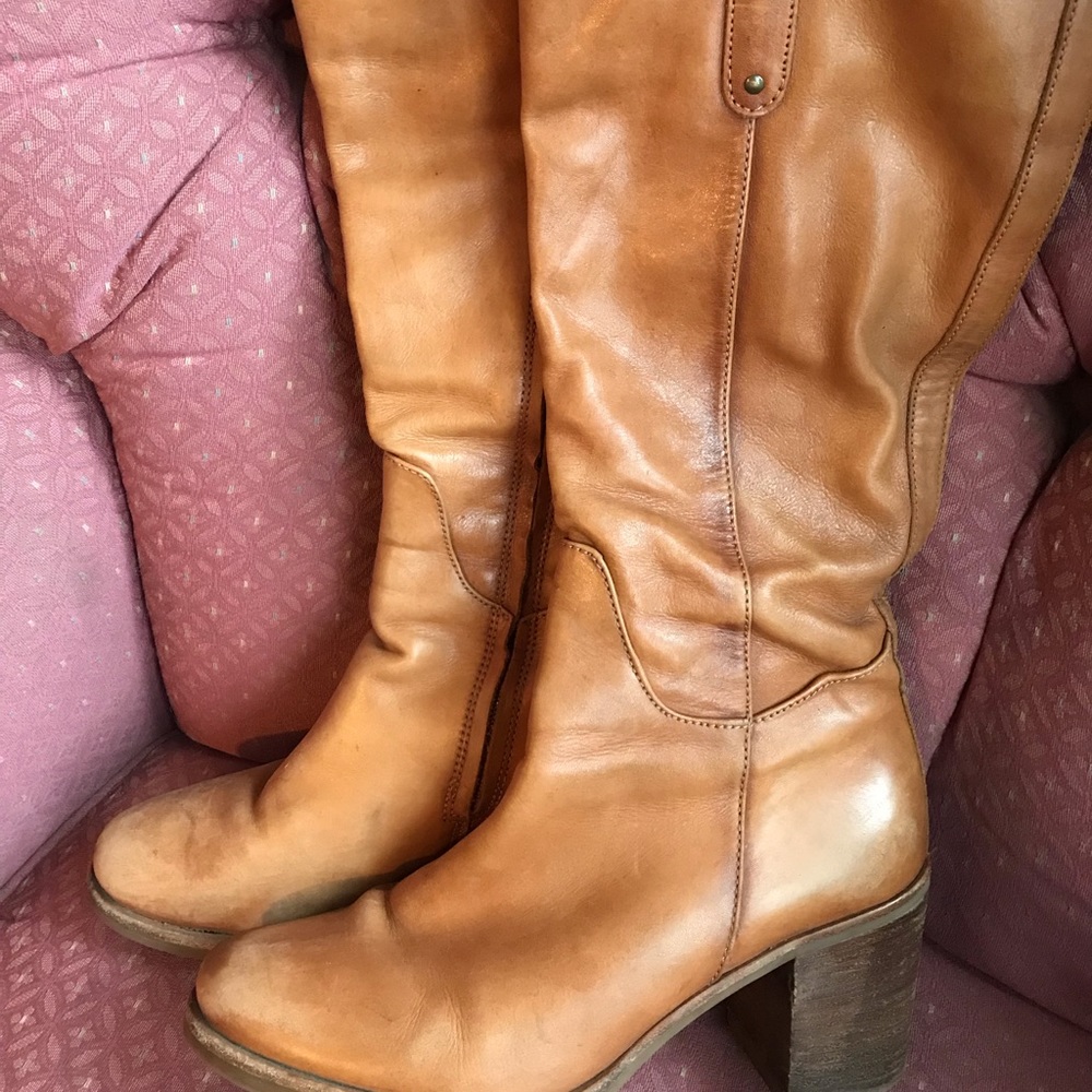 Genuine leather boots